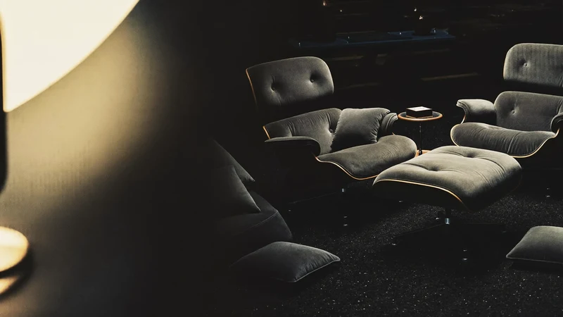 Illustration de campagne présentant l'univers mobilier du concept Ricon Libre.